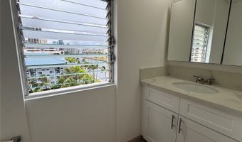 2085 Ala Wai Blvd B94, Honolulu, HI 96815