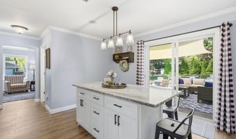 482 Clifton Ave, Bayville, NJ 08721