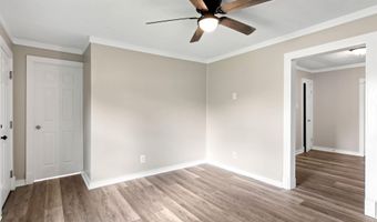 810 Sanders St, Athens, AL 35611