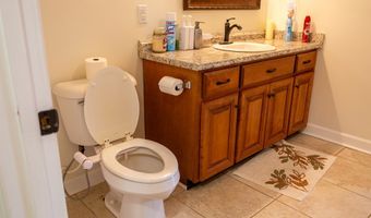 99 JENNIFER Ln, Baxley, GA 31513