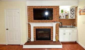 5153 WESTBARD Ave 15, Bethesda, MD 20816