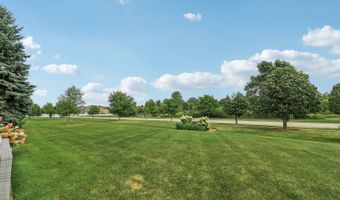 1195 Mark Ct, Antioch, IL 60002