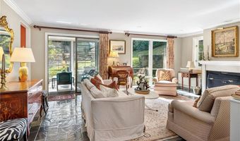 140 Connection St, Newport, RI 02840