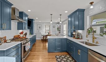 26 Keith Ave, Cranston, RI 02910