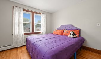 5 Wall St, Cromwell, CT 06416