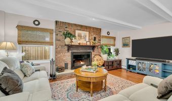 186 Van Brackle Rd, Aberdeen, NJ 07747