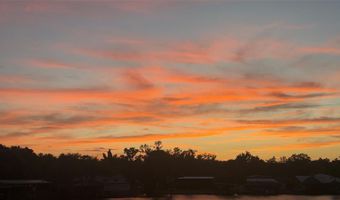 1640 JUNO Trl 103F, Astor, FL 32102