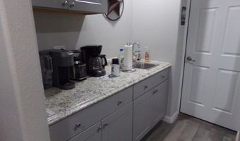 501 SE Mustang Dr, Andrews, TX 79714