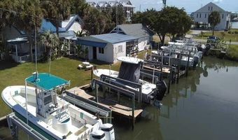 319 Old Causeway Rd, Atlantic Beach, NC 28512
