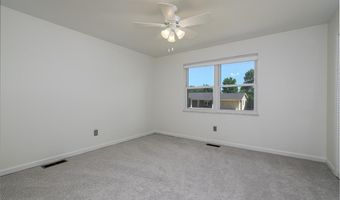 830 Westrun Dr, Ballwin, MO 63021