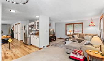 1315 Iowa Cir, Ames, IA 50014