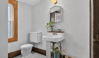 9 LINCOLN Pkwy, Bayonne, NJ 07002