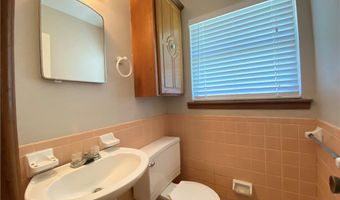 536 W Yoakum Ave, Aransas Pass, TX 78336