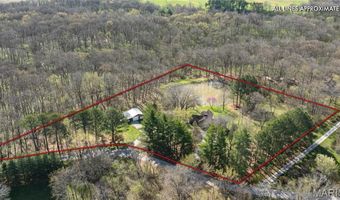 8556 Kee Mac Ln, Alton, IL 62002