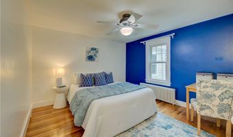 16 Evergreen St, Barrington, RI 02806