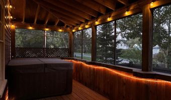 164 Bay Spring Ave, Barrington, RI 02806