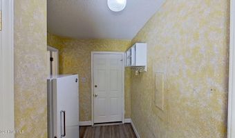 512 Raymond Dr, Arapahoe, NC 28510