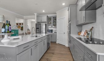 1129 Summer Daisy Dr, Aberdeen, NC 28315