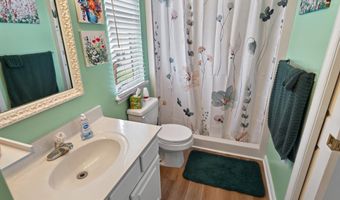 395 LAKESIDE Dr, Lewes, DE 19958