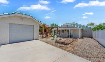 16501 Menahka Rd, Apple Valley, CA 92307