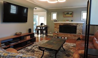 82 Townsend Rd, Augusta, ME 04330