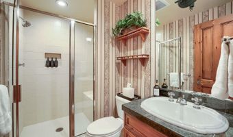 61 Avondale Ln 103, Beaver Creek, CO 81620