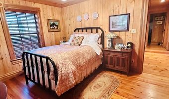 1651 Linden Rd, Apalachicola, FL 32320