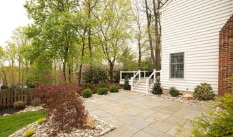 106 CYPRESS Ct, Downingtown, PA 19335