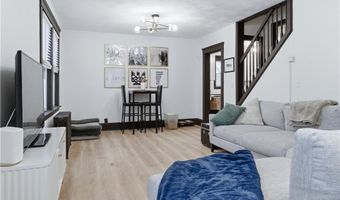 44 Holburn Ave, Cranston, RI 02910