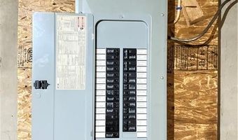 25 Pensaukee Ave, North Providence, RI 02911