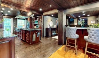 10 Stagecoach Ln, Amenia, NY 12501
