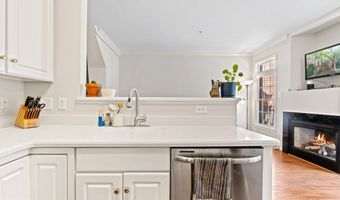 727 N VERMONT St, Arlington, VA 22203