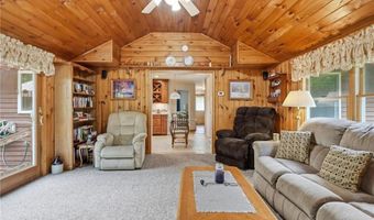 19 Mount Hygeia Rd, Foster, RI 02825