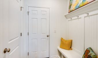 855-2 Dipper Ln, Aurora, OH 44202