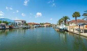 1025 Pompano Dr, Aransas Pass, TX 78336