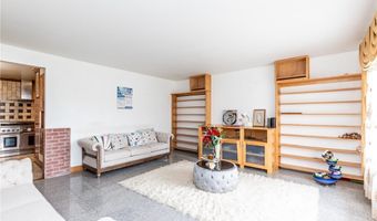 676 N Ellicott Creek Rd, Amherst, NY 14228