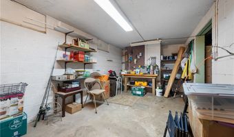 3673 ACE Dr, Akron, OH 44319