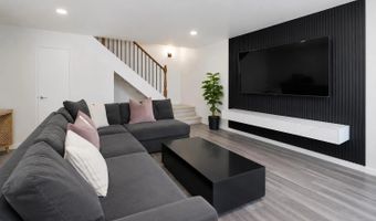 6516 Omega Dr, San Diego, CA 92139