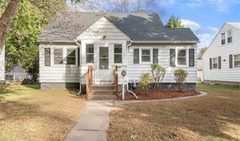607 11th St SW, Austin, MN 55912