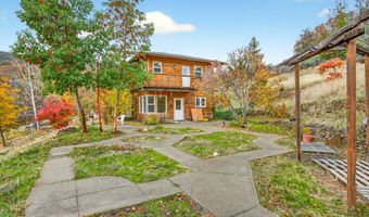 2026 Ashland Mine Rd, Ashland, OR 97520