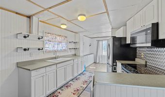5824 Haddon Ln, Anacortes, WA 98221