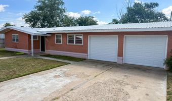 606 Coke Ave, Anton, TX 79313