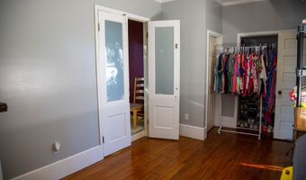 66 Weaver St, Baxley, GA 31513