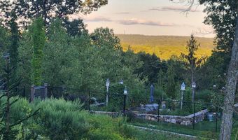 4 Sunrise Ln, Bridgewater, CT 06752