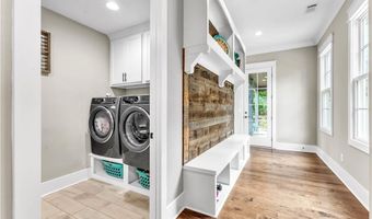 100 RIDGE Crst, Alexander City, AL 35010