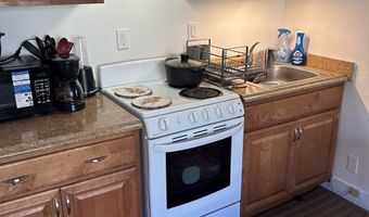 400 HUALANI St 5242, Hilo, HI 96720