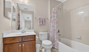 24650 CARIBOU Sq, Aldie, VA 20105
