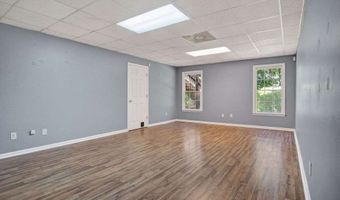 354 E Creek Bnd, Athens, GA 30605