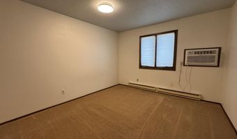 723 NE 15th Ave, Aberdeen, SD 57401