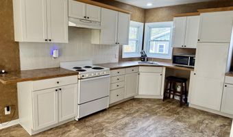 711 Francisco Ave, Alma, MI 48801